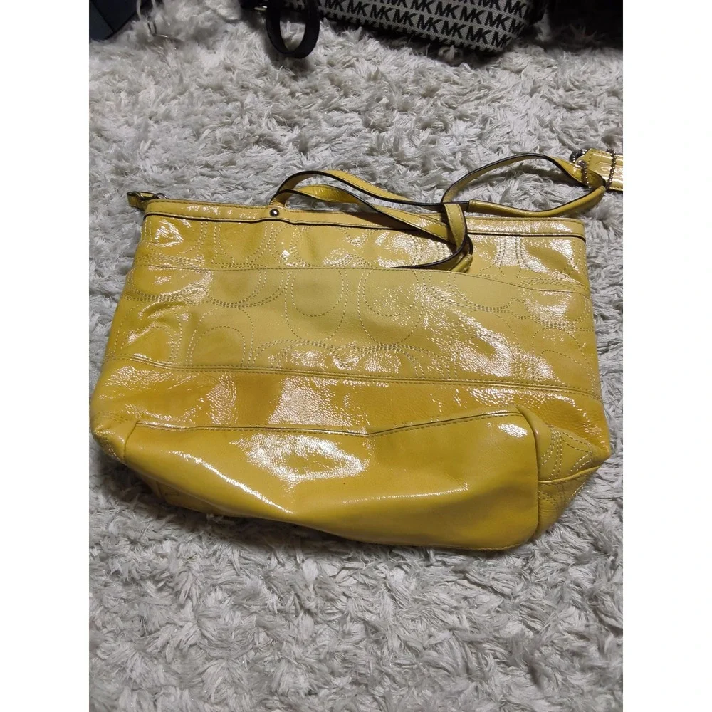 24.Coach Yellow Signature Stitched Patent Leather Tote Shoulder Bag F19198